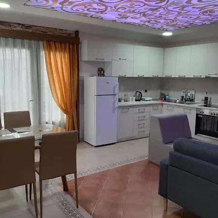 Alindro Center 3 Apartment *
